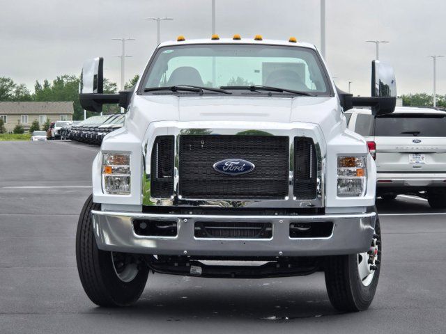 2025 Ford F-750 Base