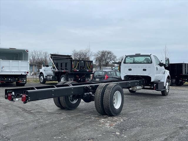 2025 Ford F-650 Base