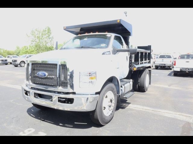 2025 Ford F-650 Base