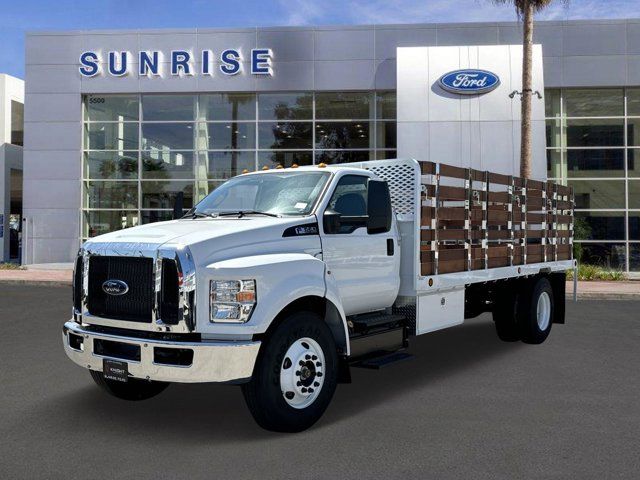 2025 Ford F-650 Base