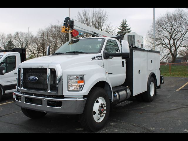 2025 Ford F-750 Base