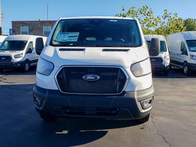 2025 Ford Transit Base
