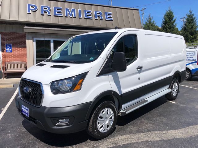 2025 Ford Transit Base