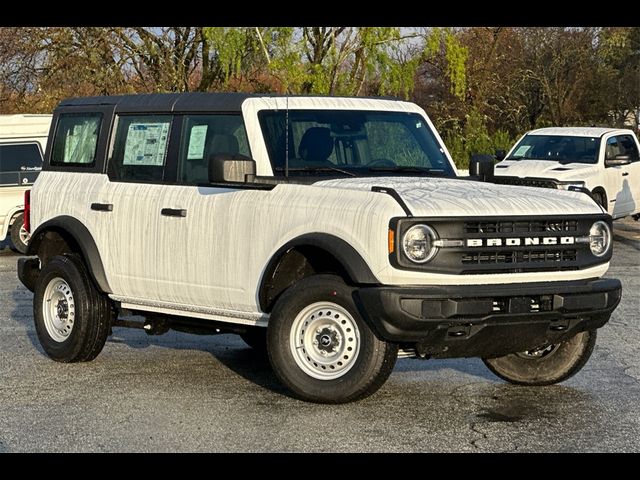 2025 Ford Bronco Base