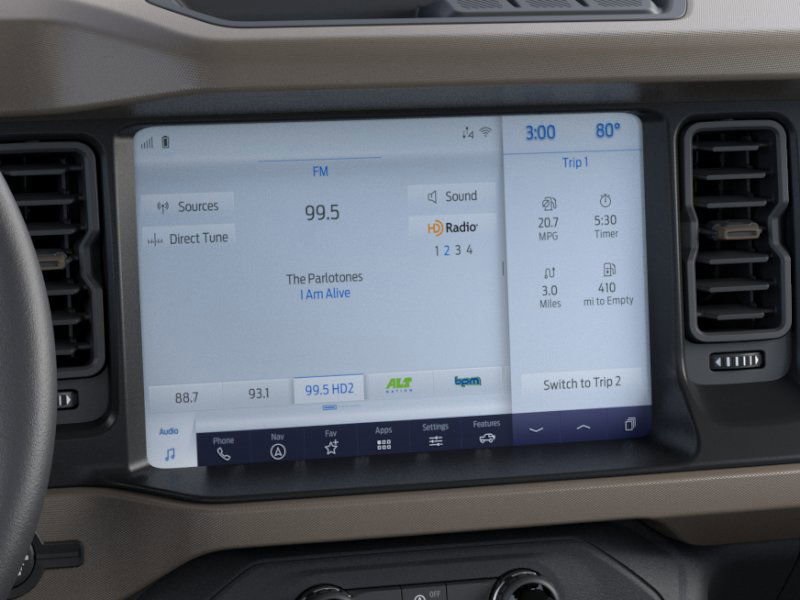 Vehicle image 15 of 25