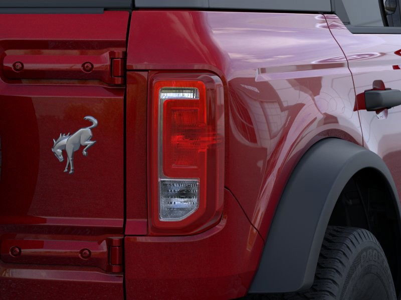 Vehicle image 23 of 25