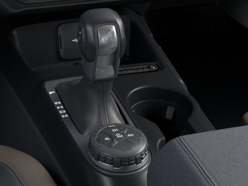 Vehicle image 17 of 25
