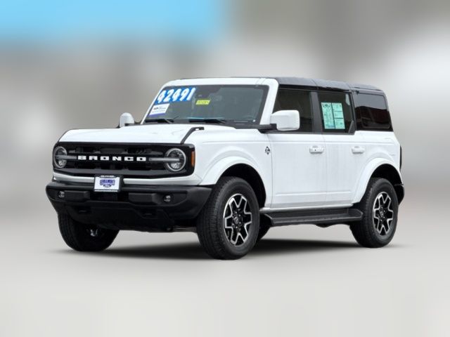 2025 Ford Bronco Outer Banks