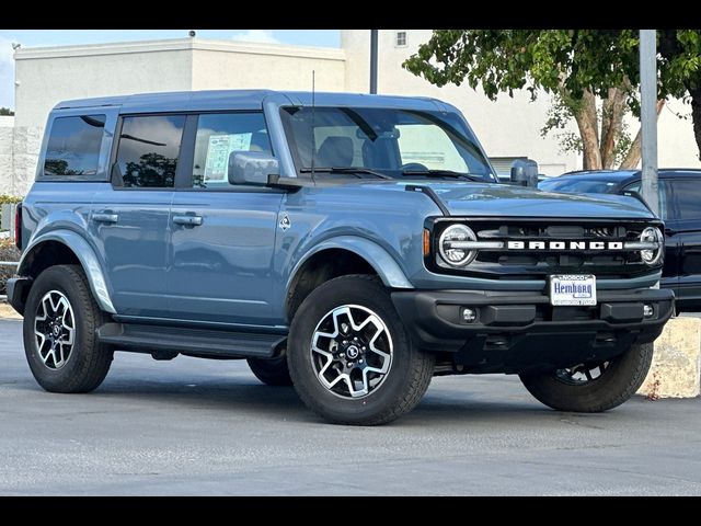 2025 Ford Bronco Outer Banks