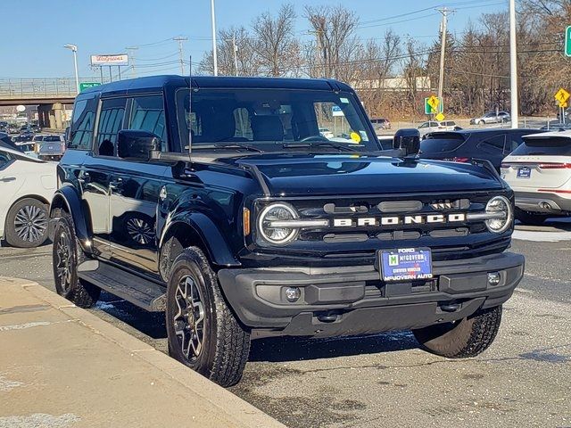 2025 Ford Bronco Outer Banks