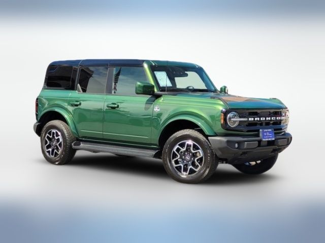 2025 Ford Bronco Outer Banks