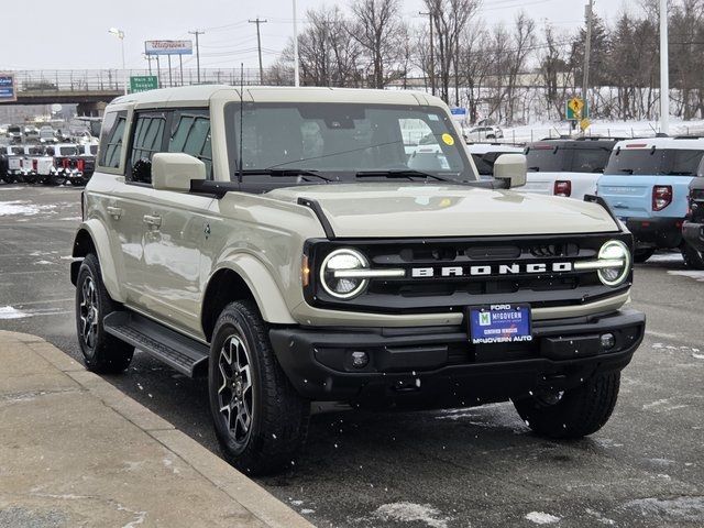 2025 Ford Bronco Outer Banks