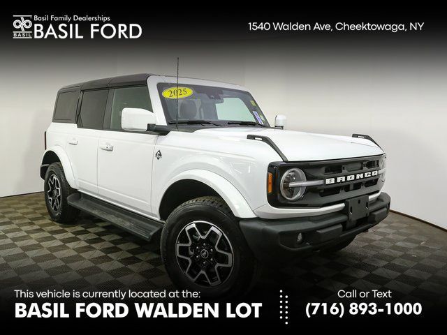 2025 Ford Bronco Outer Banks