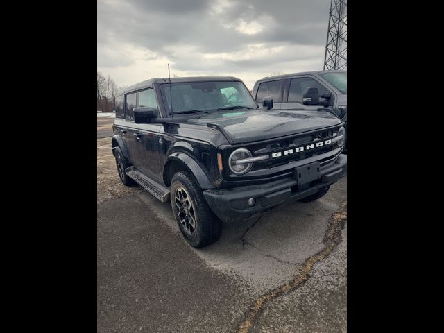 2025 Ford Bronco Outer Banks