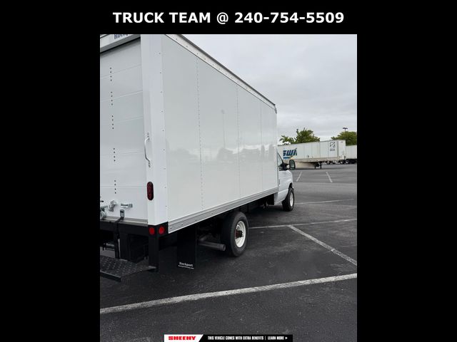 2025 Ford E-Series Base