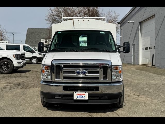2025 Ford E-Series Base