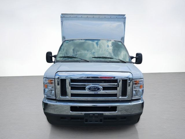 2025 Ford E-Series Base