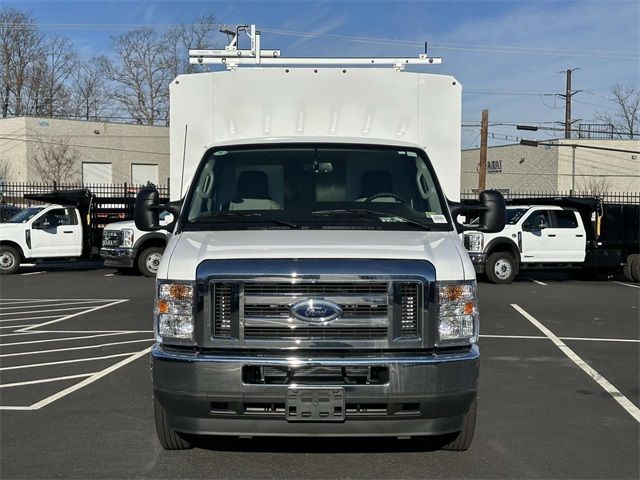 2025 Ford E-Series Base