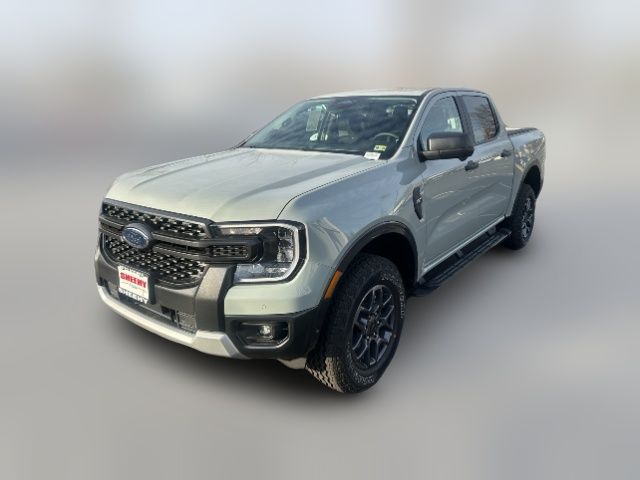2025 Ford E-Series Base