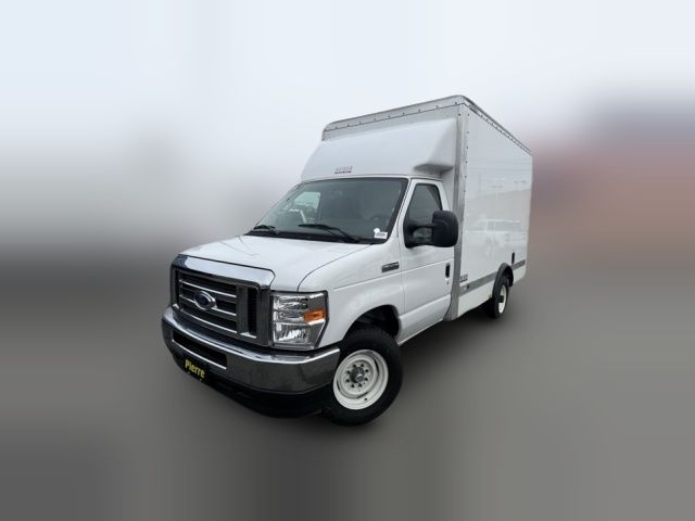 2025 Ford E-Series Base