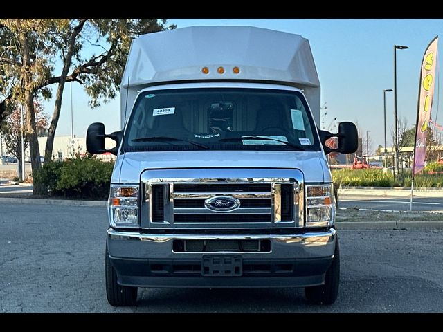 2025 Ford E-Series Base