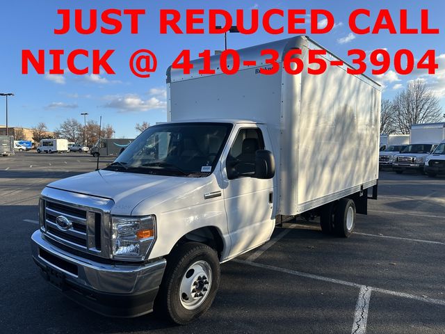 2025 Ford E-Series Base