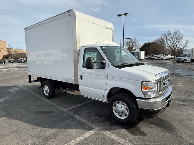 2025 Ford E-Series Base