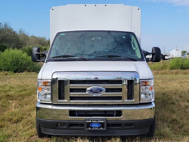 2025 Ford E-Series Base