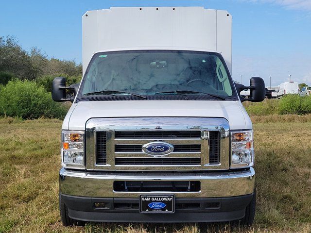 2025 Ford E-Series Base