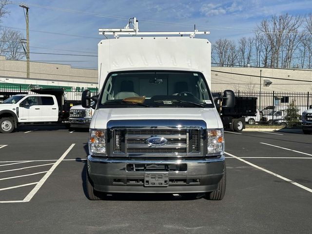 2025 Ford E-Series Base