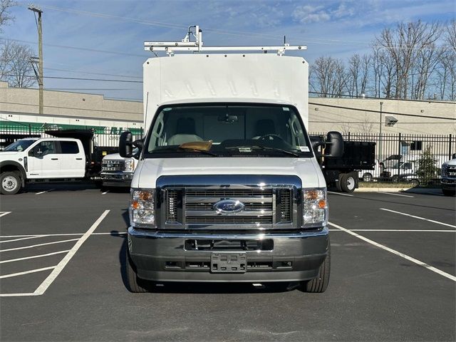 2025 Ford E-Series Base