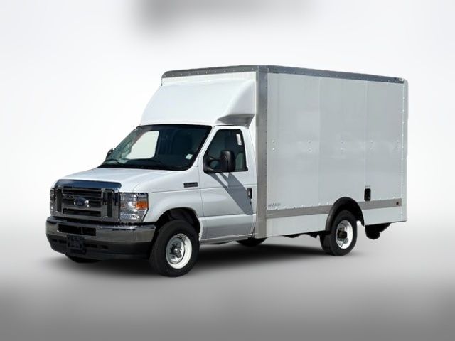 2025 Ford E-Series Base