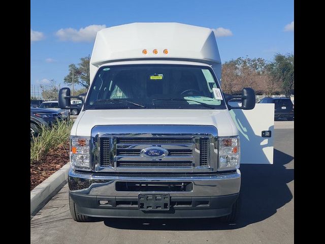 2025 Ford E-Series Base