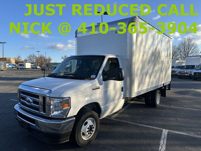 2025 Ford E-Series Base