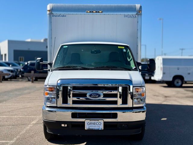 2025 Ford E-Series Base