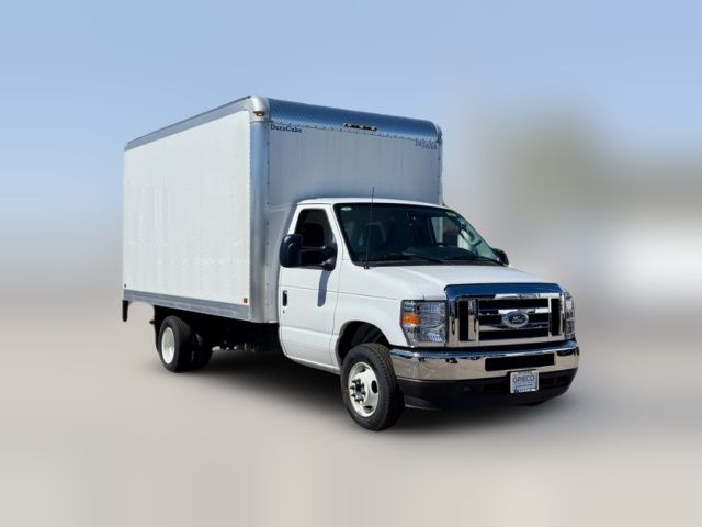 2025 Ford E-Series Base
