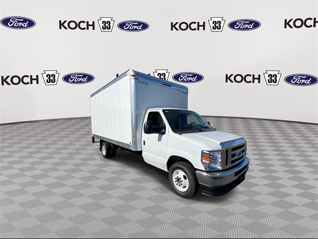 2025 Ford E-Series Base