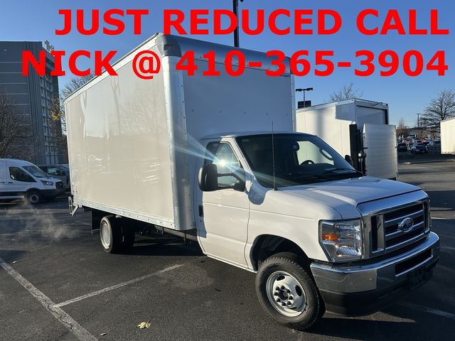 2025 Ford E-Series Base