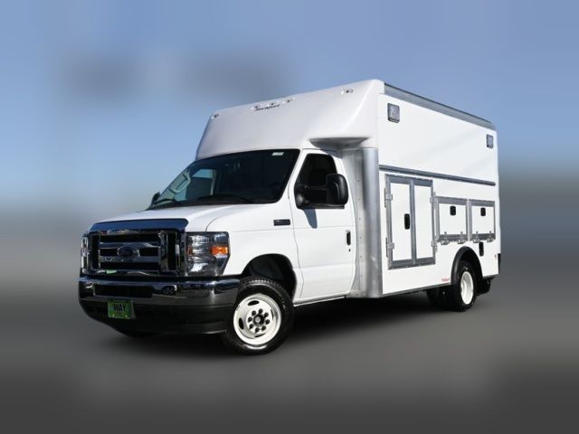 2025 Ford E-Series Base