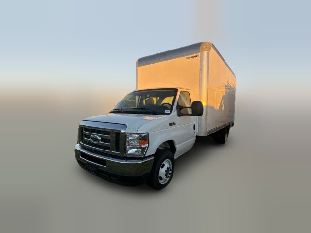2025 Ford E-Series Base