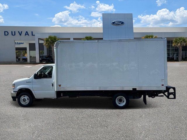 2025 Ford E-Series Base