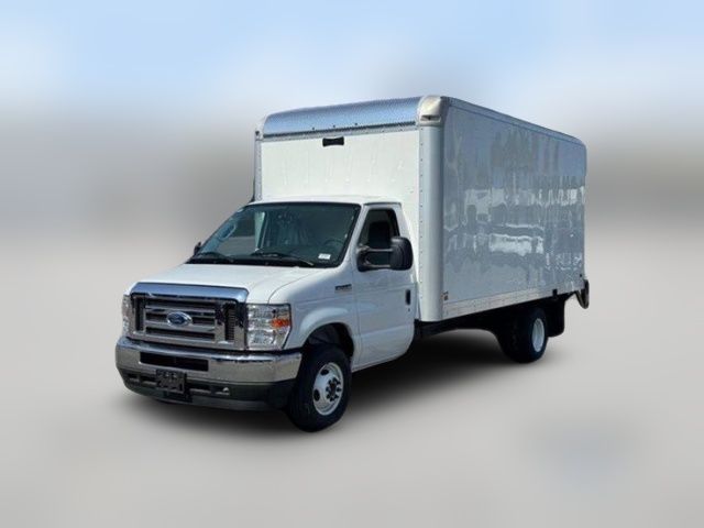 2025 Ford E-Series Base