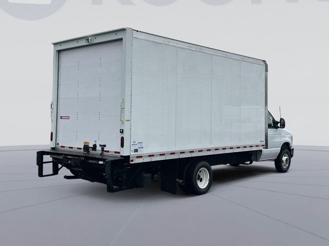 2025 Ford E-Series Base