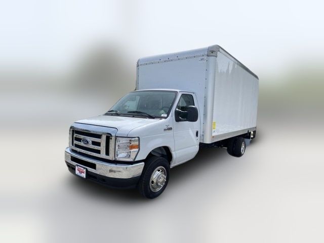 2025 Ford E-Series Base