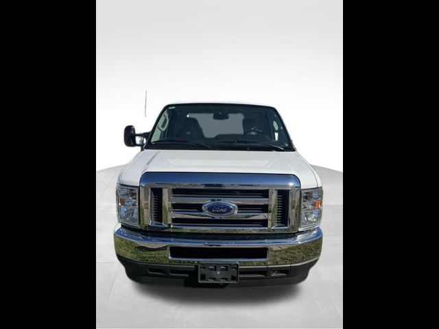 2025 Ford E-Series Base