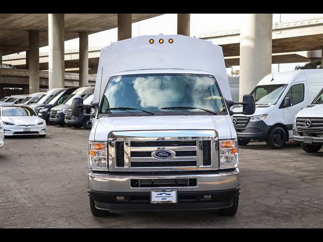 2025 Ford E-Series Base