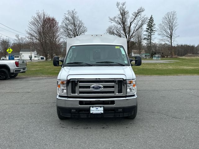 2025 Ford E-Series Base