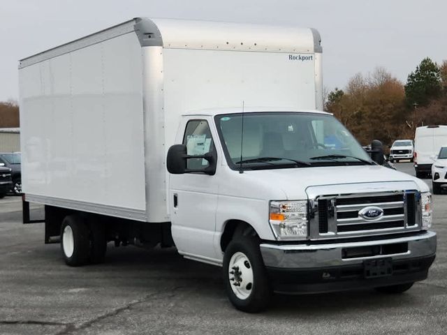 2025 Ford E-Series Base