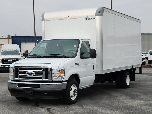 2025 Ford E-Series Base