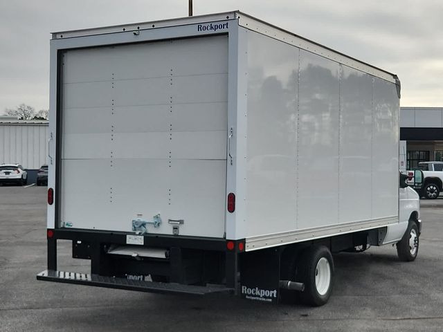 2025 Ford E-Series Base